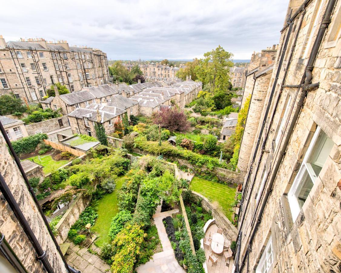 Beautiful City Centre Georgian 4 Bed Townhouse With Private Garden EDI Exterior photo