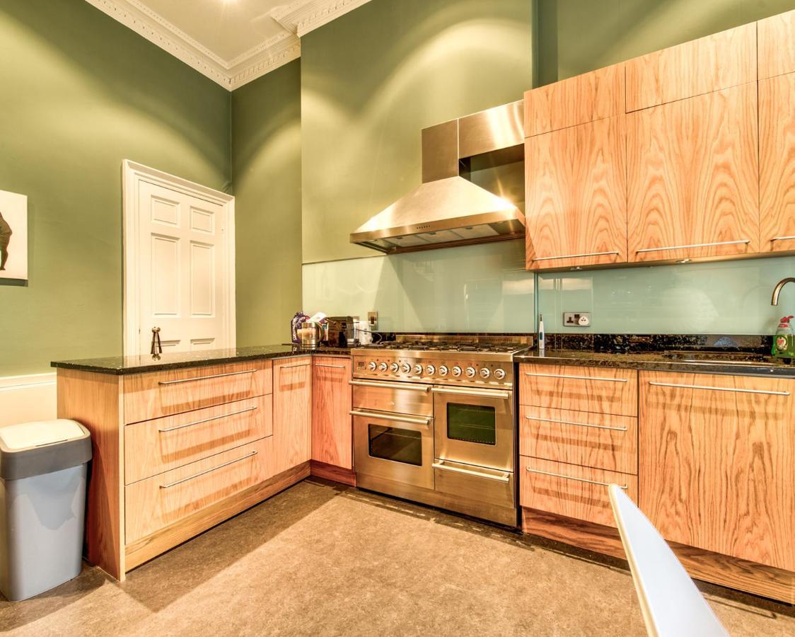 Beautiful City Centre Georgian 4 Bed Townhouse With Private Garden EDI Exterior photo
