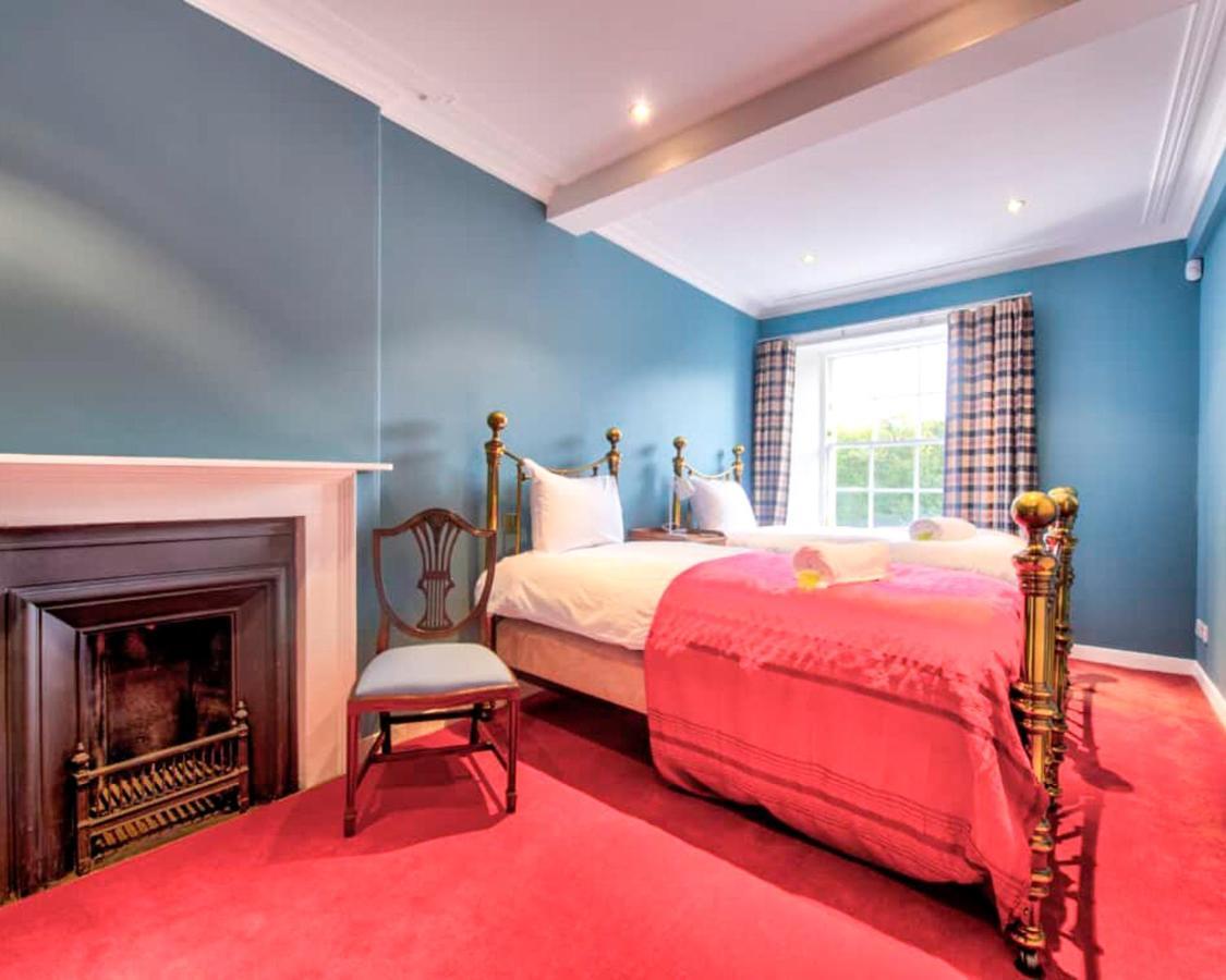 Beautiful City Centre Georgian 4 Bed Townhouse With Private Garden EDI Exterior photo